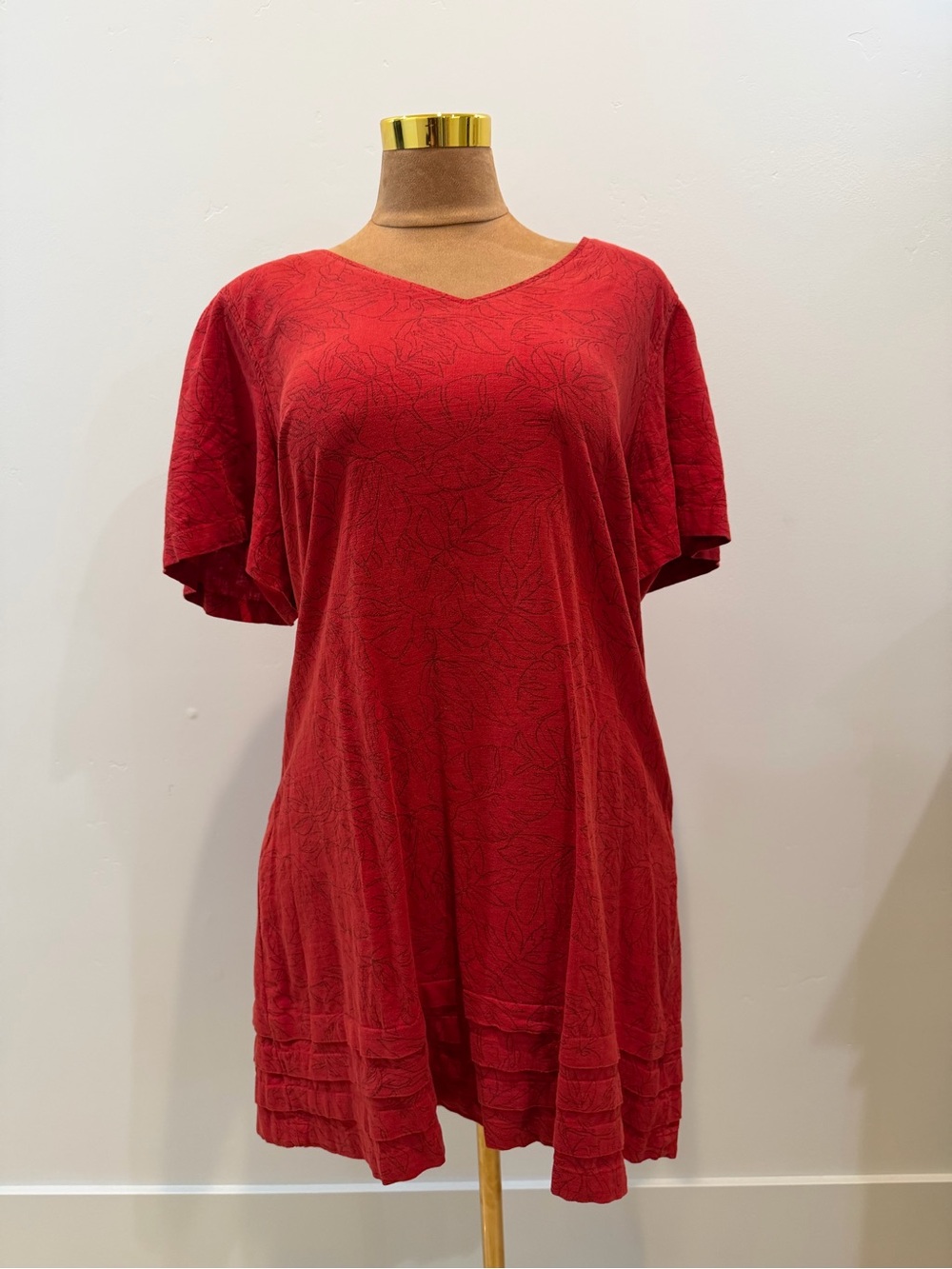 Nicole Miller Red V-Neck Midi Dress